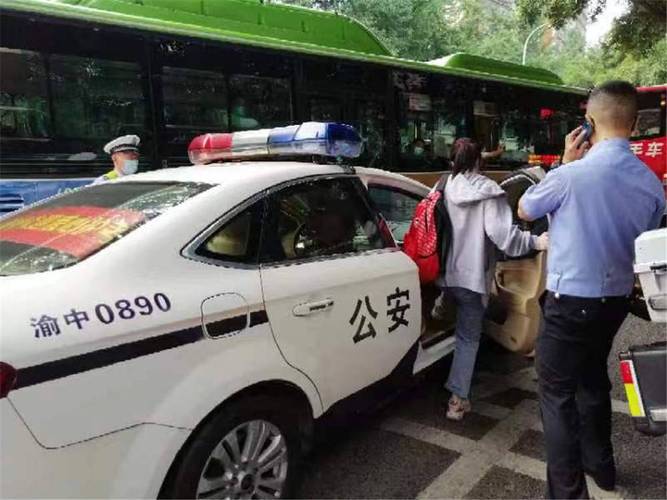 警车护送新人结婚,仓配一体,时效速达