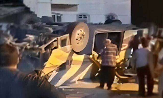 巴士翻车致17人死亡,仓配一体,时效速达