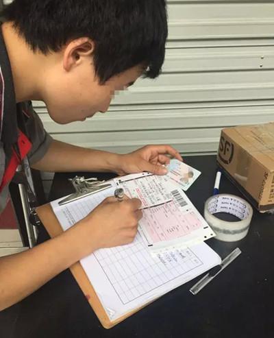 杭州销毁百万假货,快递单号查询_123随叫随到
