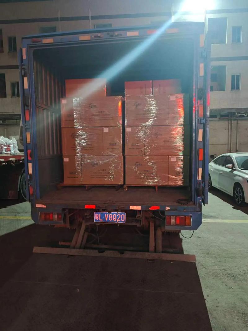 搬砖9年攒下200万,天天发车准时送达_123随叫随到