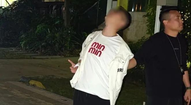 从16楼抛下电竞椅,让发货找车找物流更简单_123随叫随到