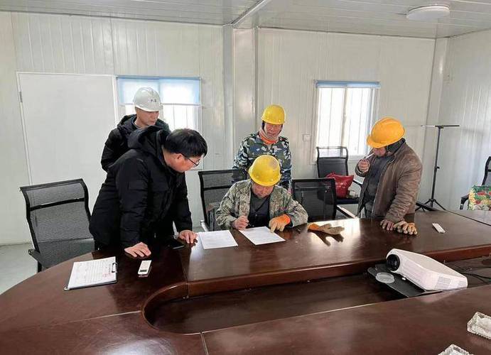65款移动应用遭通报,ip138快递查询网_随叫随到