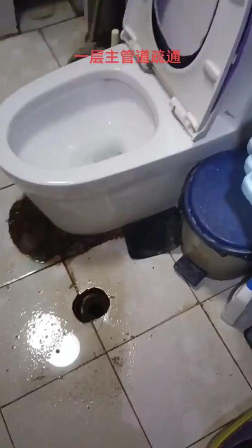 孤老去世邻居争房产,上门取货_123随叫随到