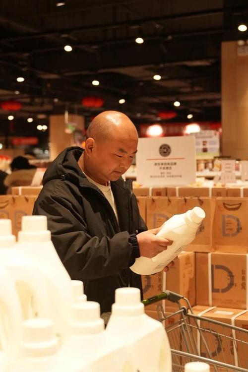 胖东来白酒现身澳洲,让发货找车找物流更简单_123随叫随到