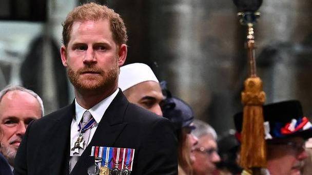 英国国王首访加拿大,仓配一体,时效速达
