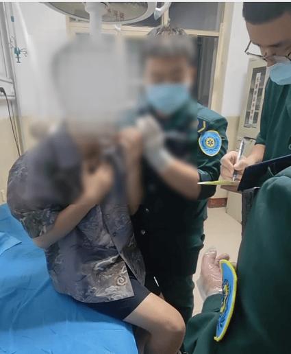 脖子被扎多根烧烤签,ip138快递查询网_随叫随到