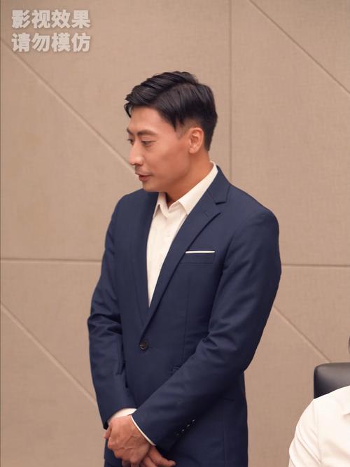 41岁男演员送外卖,上门取货_123随叫随到